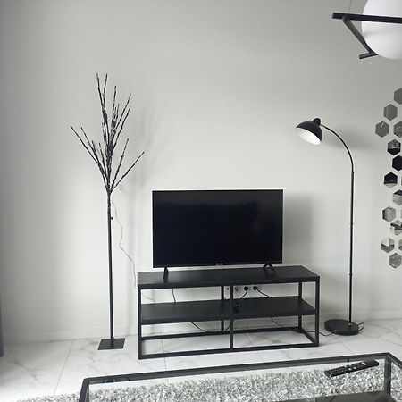 New Modern Apartment 우주고로트 외부 사진