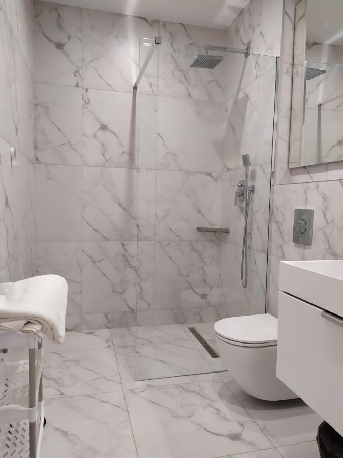 New Modern Apartment 우주고로트 외부 사진