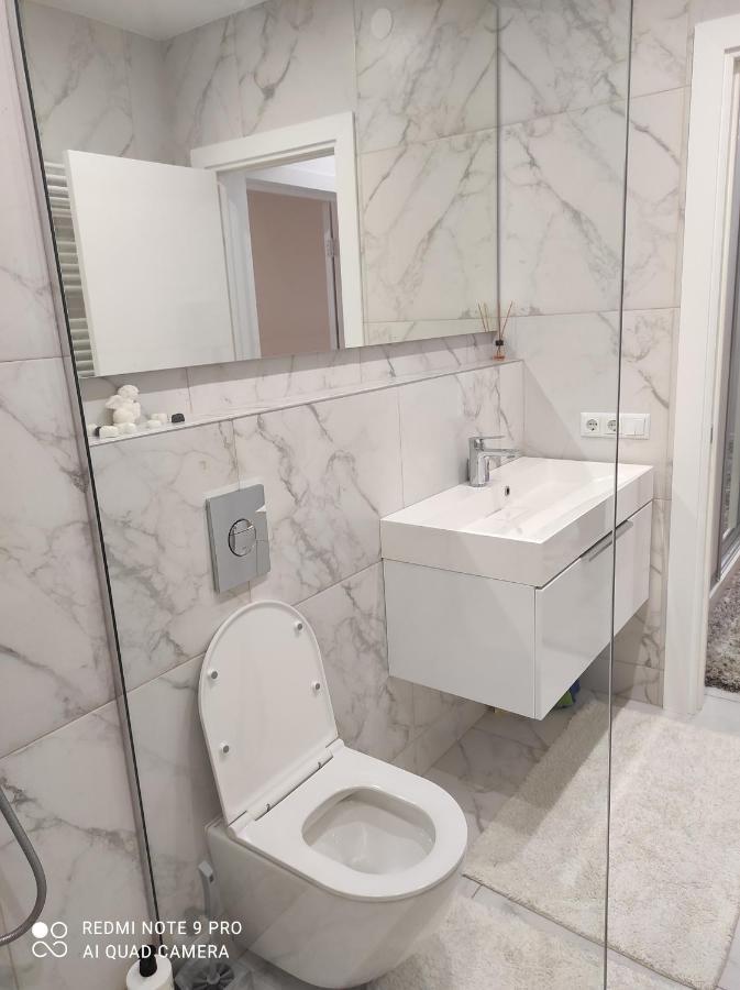 New Modern Apartment 우주고로트 외부 사진