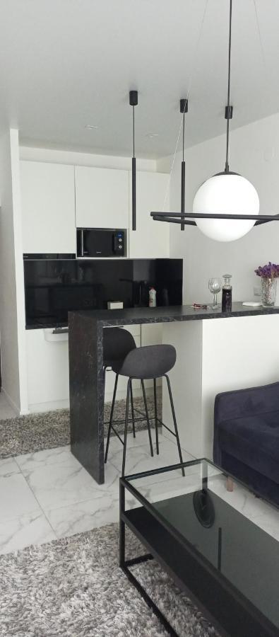 New Modern Apartment 우주고로트 외부 사진