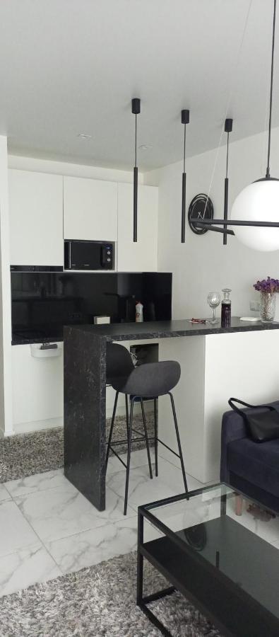 New Modern Apartment 우주고로트 외부 사진